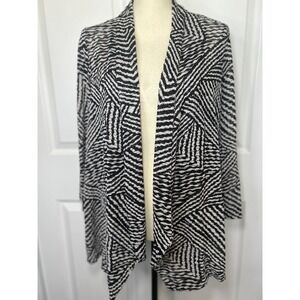 Travel Elements Open Front Cardigan‎ Black White Geometric Knit Size M